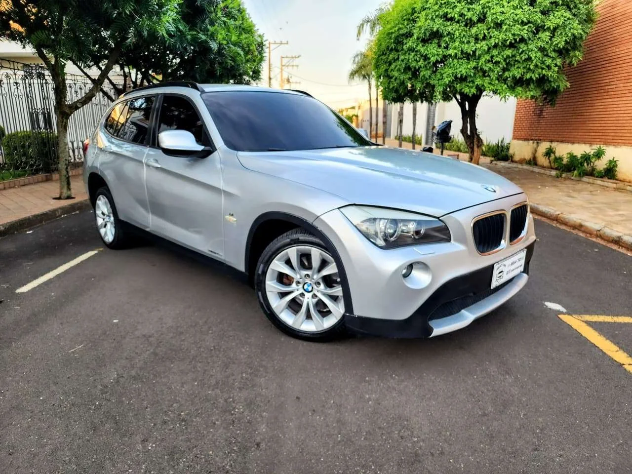 BMW X1 SDRIVE 2.0 GASOLINA CÂMBIO AUTOMÁTICO 2011