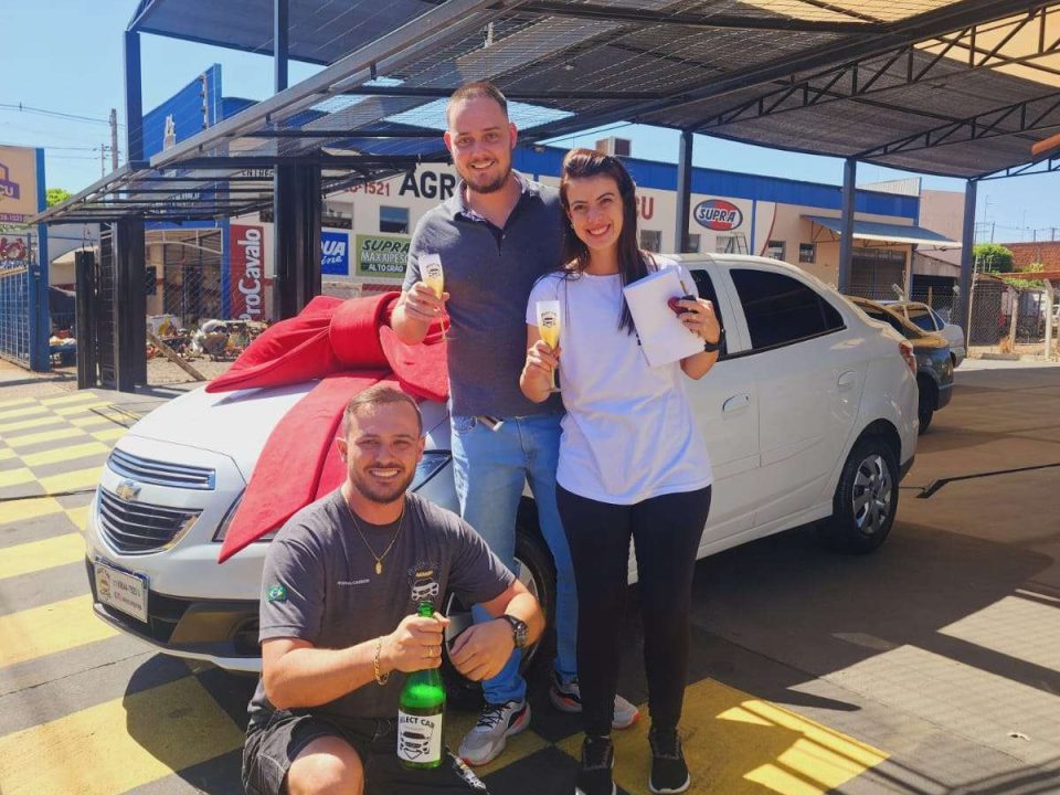 VENDIDO PRISMA BRANCO